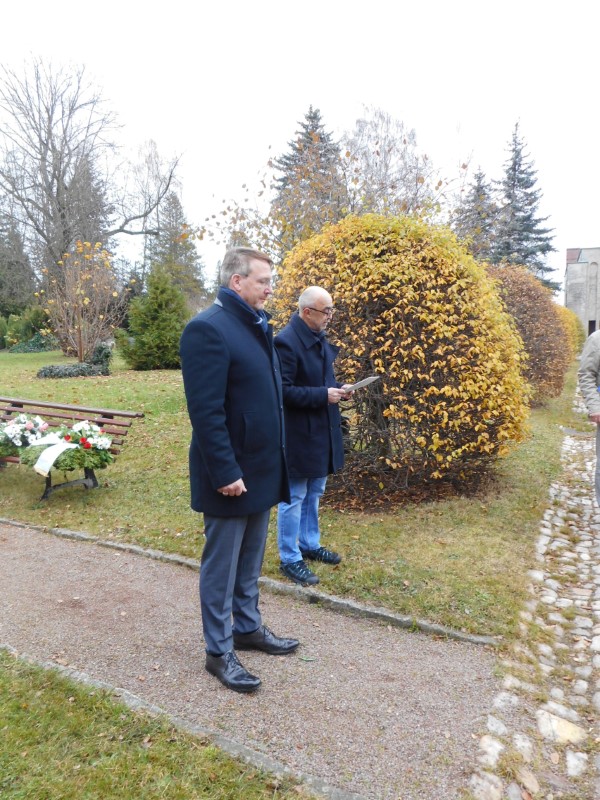 Oberbürgermeister Sven Krüger (links) und Karl-Heinz Mantau, VOS...